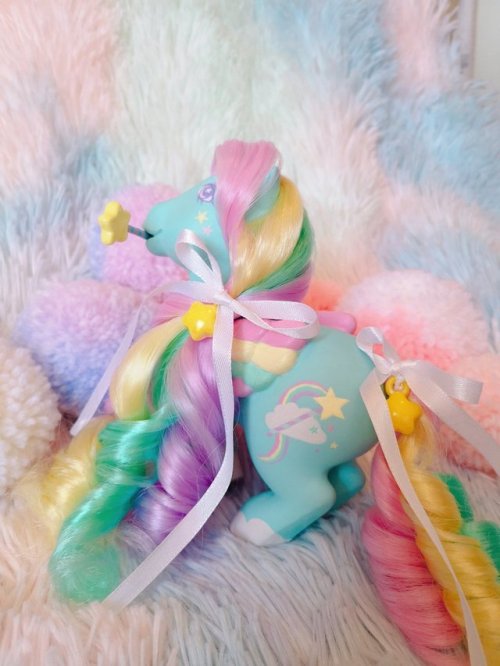 pretty-parlor: My first custom pony - Rainbow Wishes 