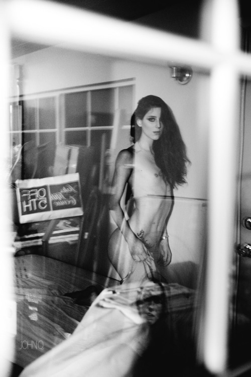 camdamage:  johnq45:  Slumdog Millionaire @camdamage shot at 6:38PM.  indeed.