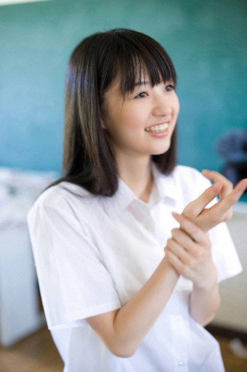 aizawarina-ch:  https://twitter.com/Aizawa_Rina_Ch