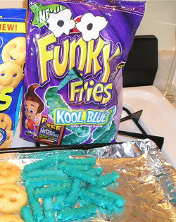 asirenwonderland:  inugammi444:  polterpastry:  I’m getting sick just remembering these o3o  Oh my god..  Add some Heinz Ez Squirt colored ketchup and we have a party.  