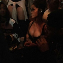 hellyeahrihannafenty: Rihanna at a club (Feb.7)vtk