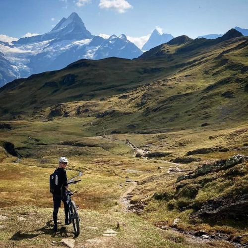 mtbswitzerland:Heute war wieder mal ein richtig schön sonniger Tag in der ganzen Schweiz – die Vorfr