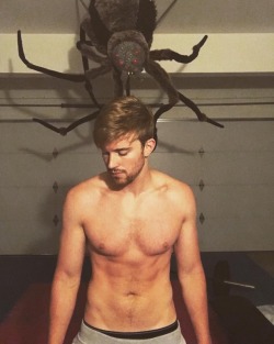 olliesboy:Chandler Massey