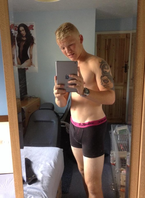 nudemanselfies:  Check out our other blog http://tattedmen.tumblr.com/ Tatted Nude