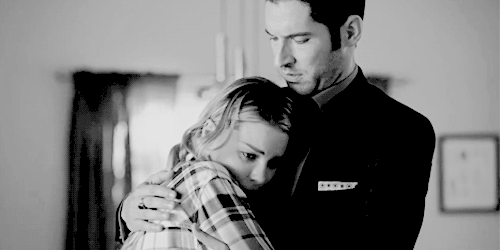 lukeskyvalke: Lucifer + that “Is This Real Life” moment of hesitation