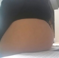 ynglatinmilf:  Who wants to take me on my desk? Please follow and reblog ynglatinmilf.tumblr.com