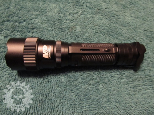 12-gauge-rage:So I got a free flashlight the other day and nope, I can’t not take it apart. lol