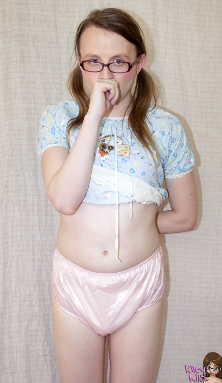 rileykilo:  a few more little pampered and adult photos