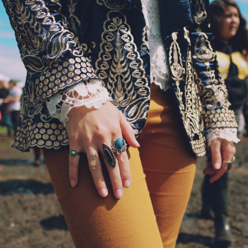 bellaandchloe: Bella &amp; Chloe x Riot Fest 