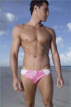 speedoboyny:#aussiebum #nylonspeedo #gayspeedoboy