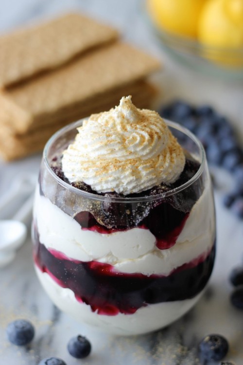 do-not-touch-my-food:  Cheesecake Parfaits with Blueberry Pie Filling