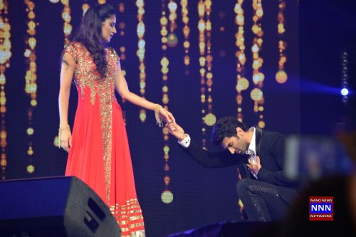  Katrina Kaif with Sidharth Malhotra, Aditya Roy Kapur & Varun Dhawan on stage <3