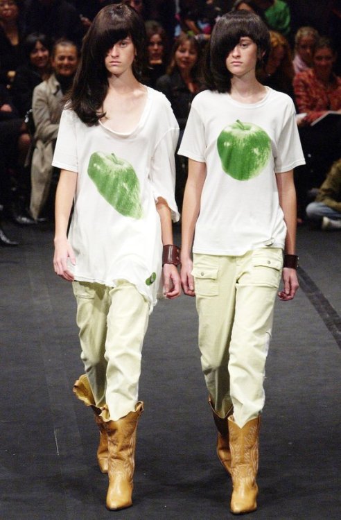 virginian-wolf-snake:Undercover Spring/Summer 2004