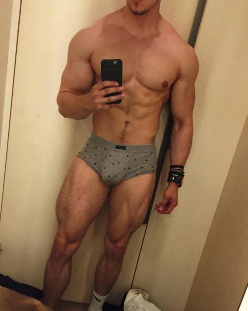 Sex hotstudsdaily:  Brandon Harding (x)   pictures