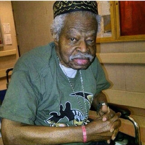 lexxdiamond:  ararejewelnjasmine:  When an old man dies, a library burns to the ground.” -Afrikan Proverb  We had a false alarm a few days ago, but today Grand Master has transitioned on to his next life.   December 31, 1918- March 19, 2015 Peace onto