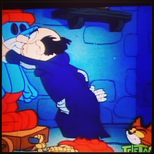 Saturday morning cartoons are on the screen, brunch is being served till 3pm!! Family friendly all d