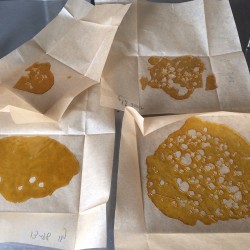 errld:  Happy #Shatterday! Photo and slabs by @cannoisseur! #slabbersdaily   #errlsquadwww.errld.com