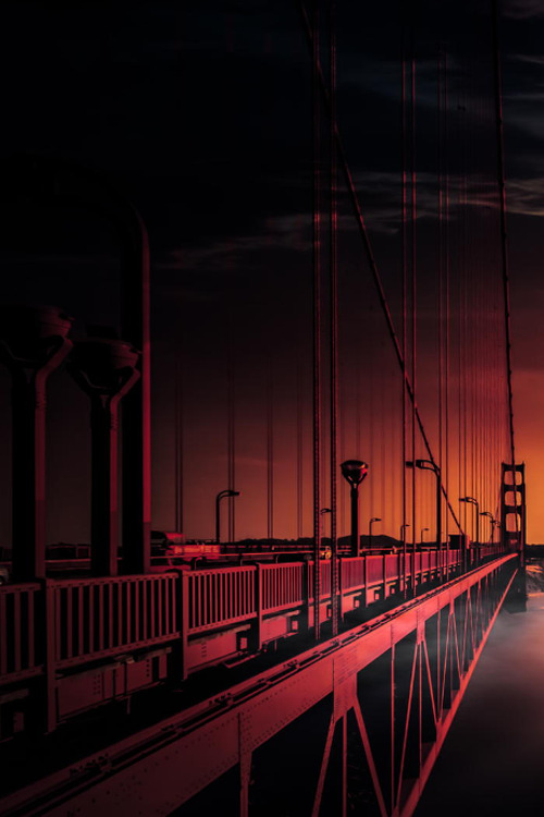plasmatics:The Golden Gate Bridge | California [via/more] By Likehe Zen