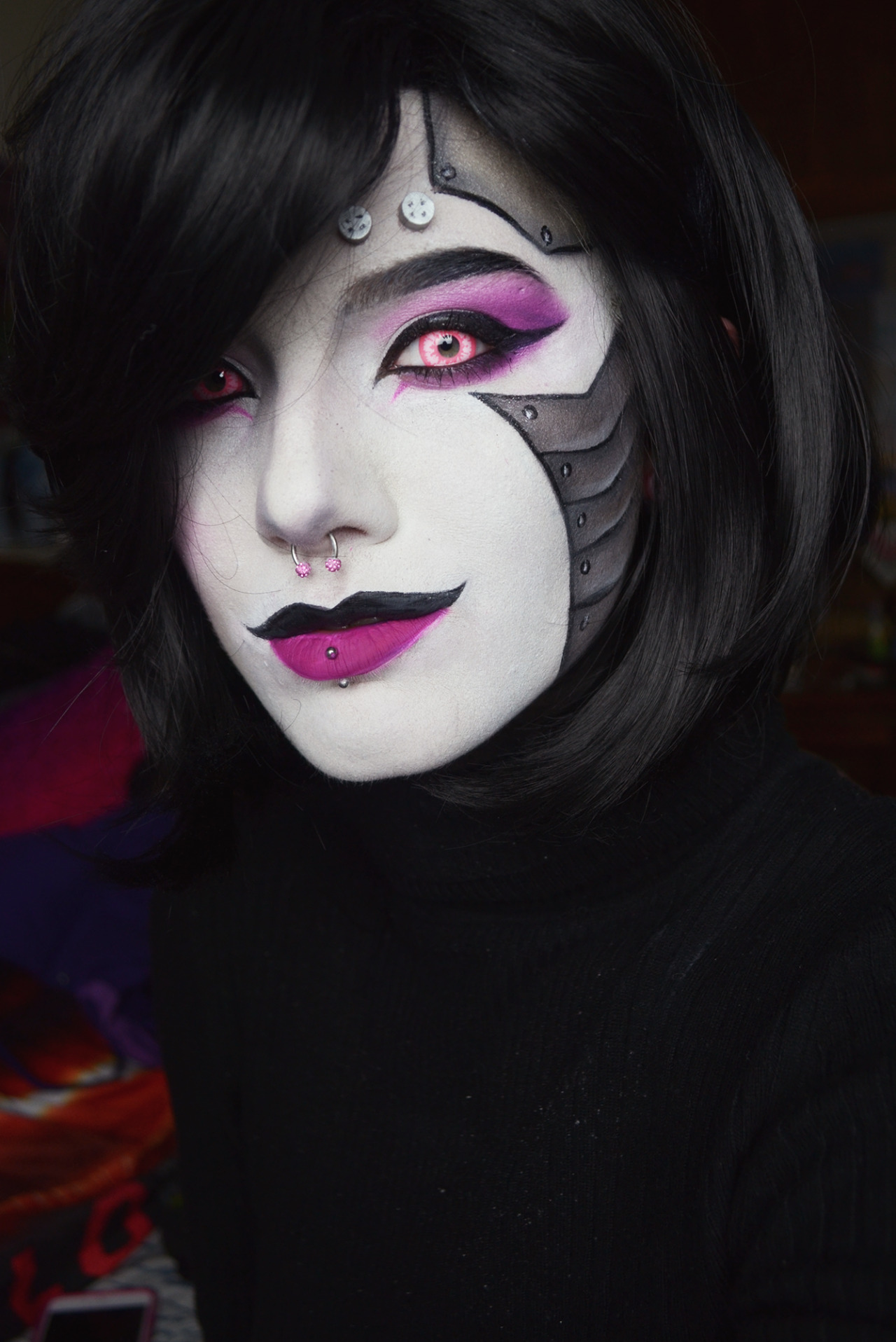 spectredeflector:  Mettaton Makeup because lots of folks asked for it, and what can