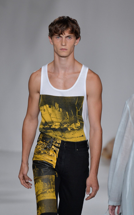 justdropithere: Luc Defont-Saviard - Calvin Klein, SS18