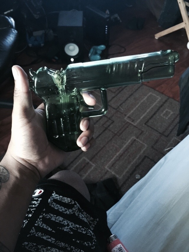 crimewave420:  smoke a gun
