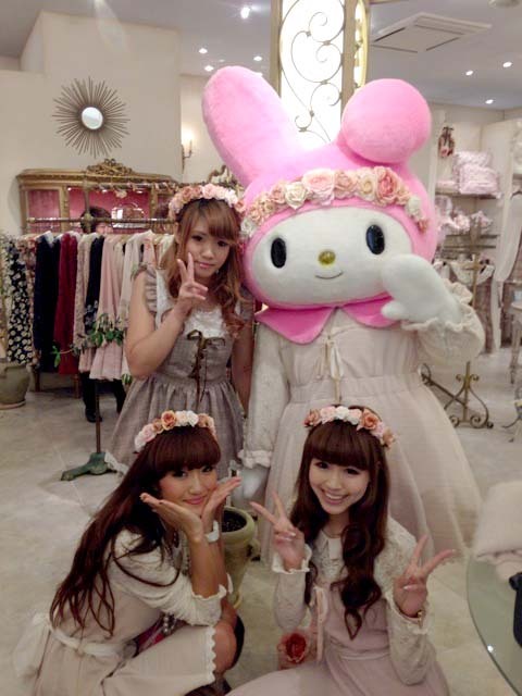 liz-lisa:  マイメロちゃん来店イベントSTART！ 