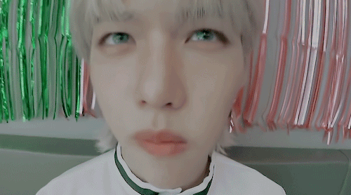 Sweets With Felix (ft. Hyunjin)