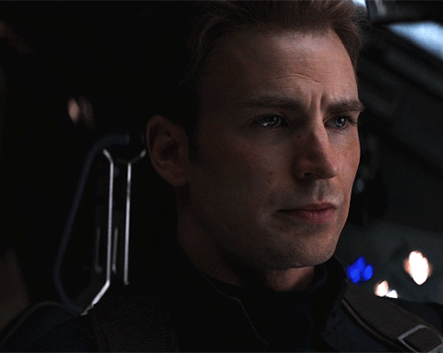 evansensations:Chris Evans as Steve Rogers in Captain America: Civil War // 2016