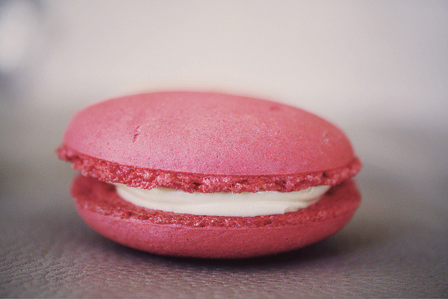 serendipity-precious:  macarons by pearled on Flickr. 