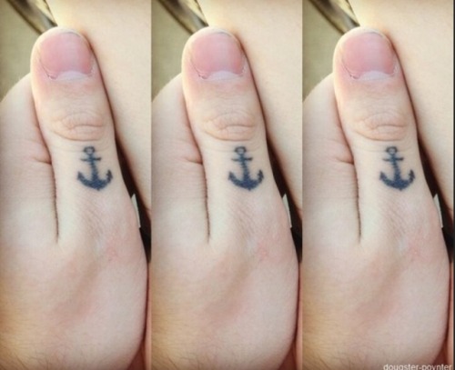 ashirwined:  5SOS and their tattoos 
