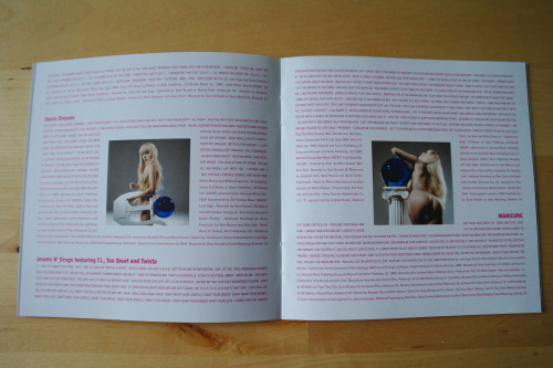 youmakemesohappyicoulddie:  Look what came today! Here are some high quality pictures. ARTPOP is now out in Germany. 