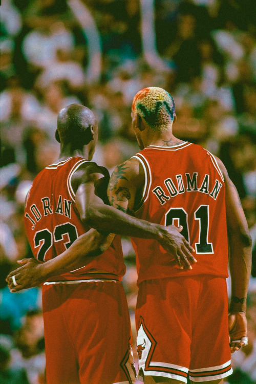 strappedarchives:Michael Jordan & Dennis Rodman photographed by Andrew D. Bernstein during an 