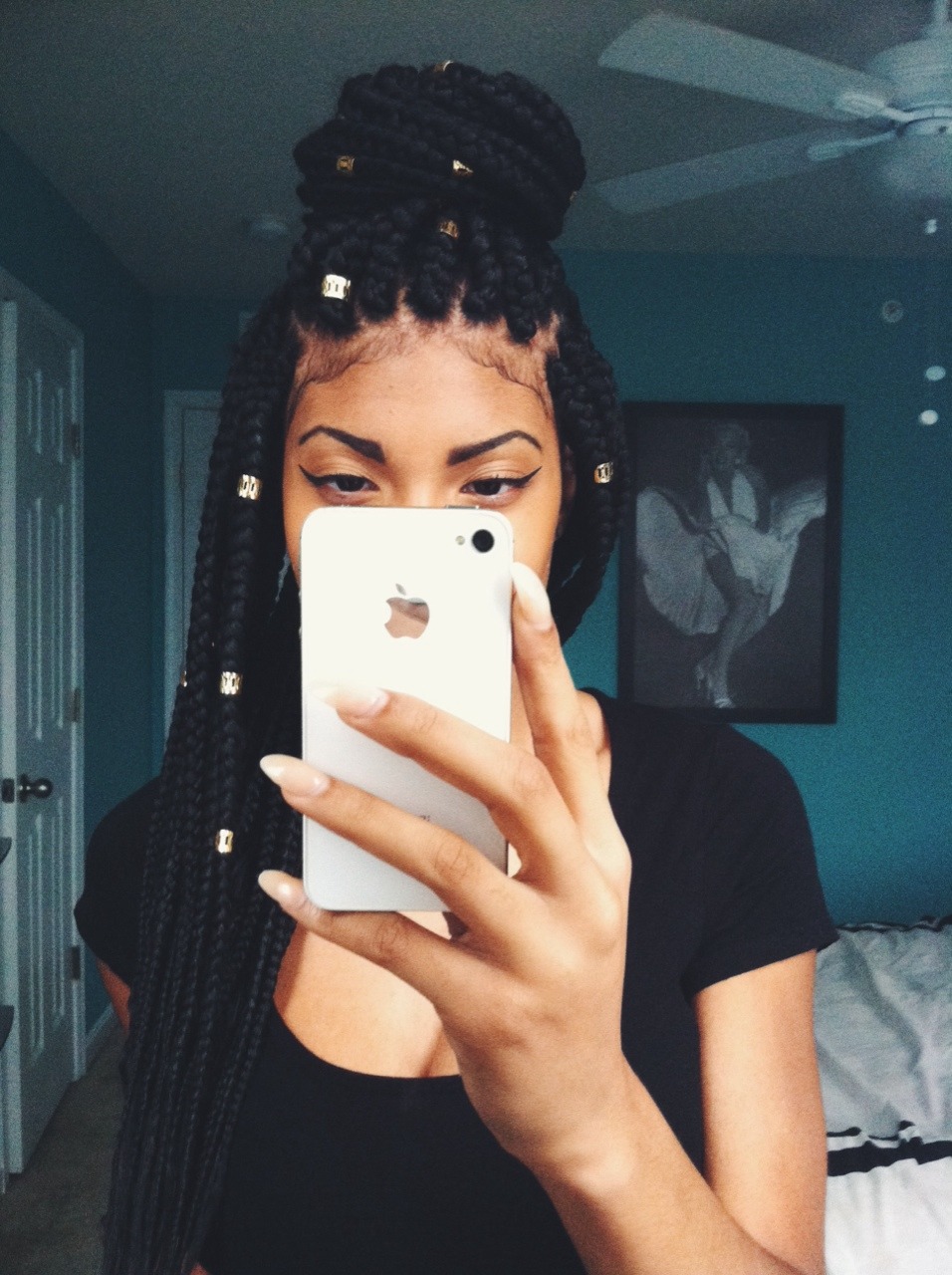blauw-bxtch:  IG: @yram_eliza 🚬🔫🔪