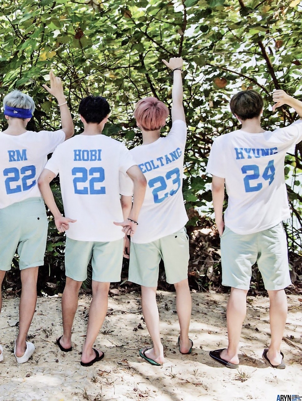 从此以后— : [Picture/Scan] [23.07.2015] BTS Summer Package