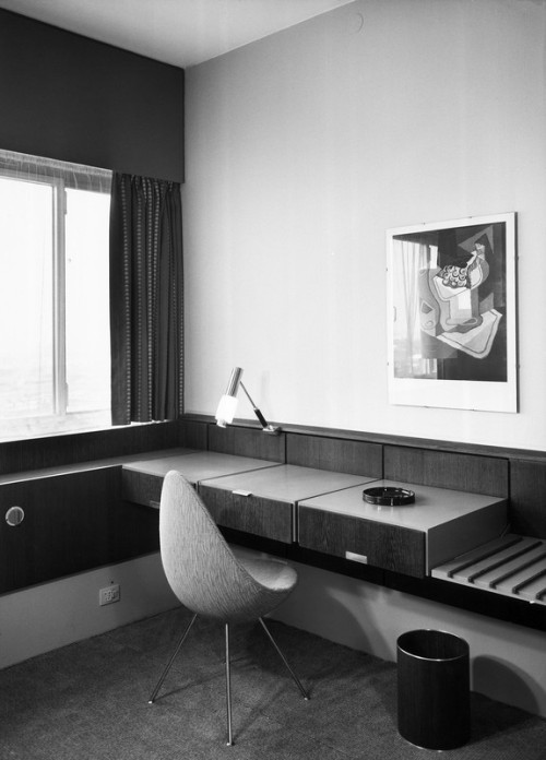 Arne Jacobsen, chair Drop, SAS Royal Hotel, 1956-58. Copenhagen. Fritz Hansen. 