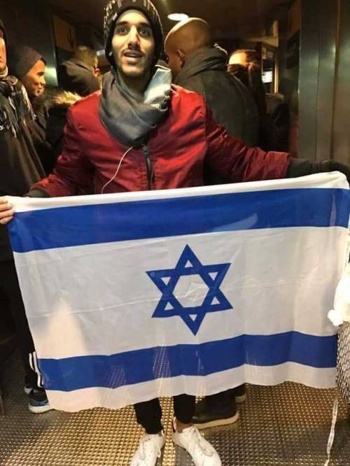 Meet Kazim Khalilieh,Kazim is an Israeli Muslim Arab and a great supporter of Israel.It’s not 