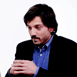 dazemalbus:Diego being cute (as always)(◕‿◕✿)