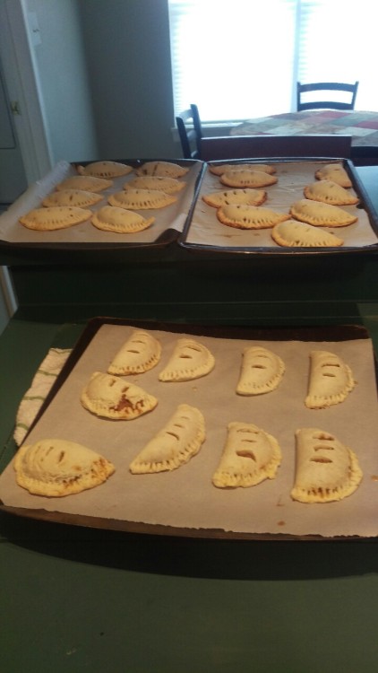 @rosannapansino, today my daughter and I made Harry Potter Pumpkin Pasties for our Thanksgiving feas