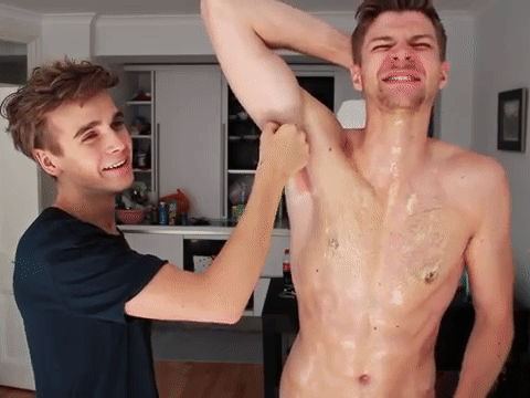 hotfamousmen:    Jim Chapman and Joe Sugg  