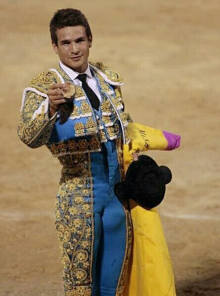 davidmuhn:Handsome Matador showing big bulge This is but one fantasy I have. To fuck a matador this 
