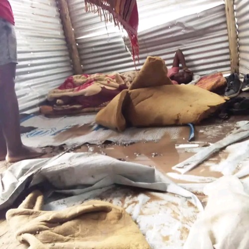People We Need Help 🙏🙏🙏🙏 See Where Transgenders Are Sleeping, Outside Without Anything To