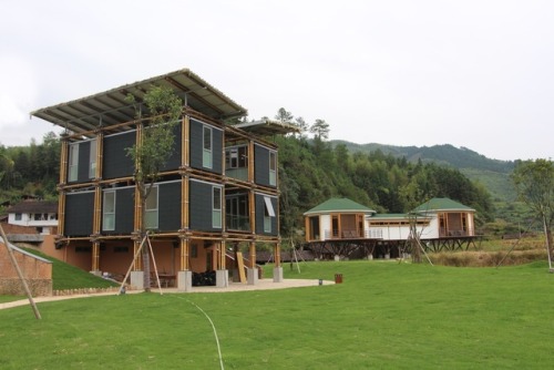Studio Cardenas design energy efficient bamboo houseHot on the heels of new legislation in China sur