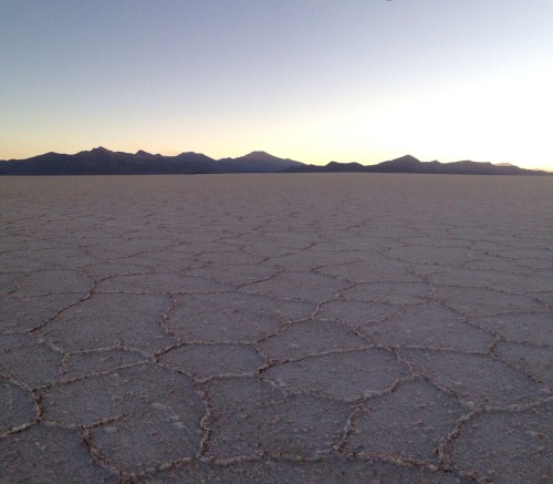 Amazing picture my friend captured in el Salar de Uyuni, Bolivia (Salt Desert) I’m in love.