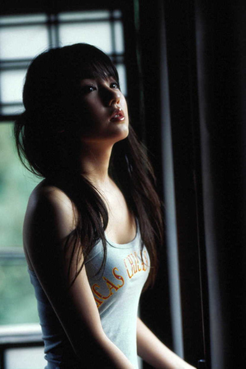 idoljp:  Japanese “Kawaii"Idol  asian-bunnies.tumblr.com/