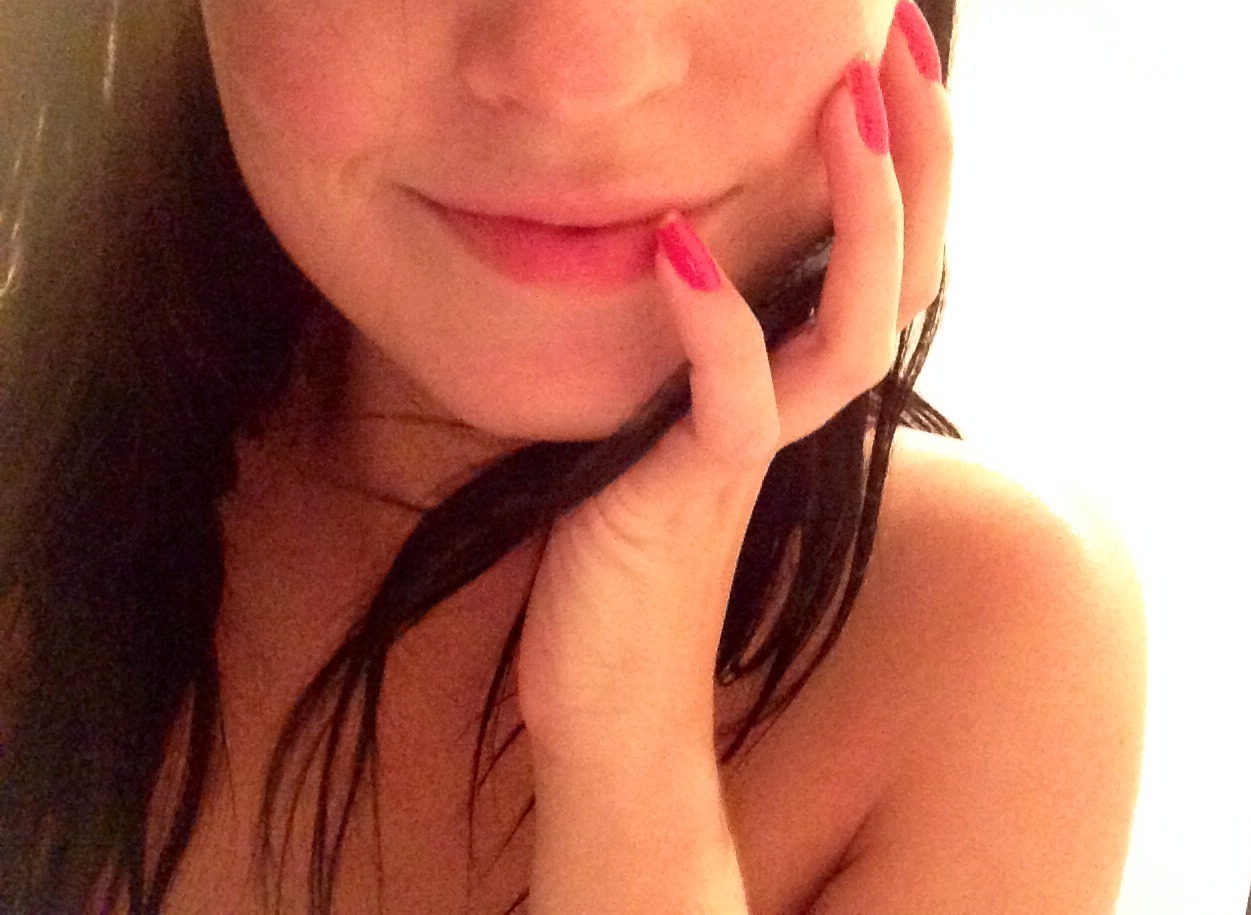 somerandombrat:  post-orgasmic smiley face