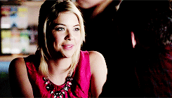 allenssnows:  yearbook awards  ★ tylers-hoechlin requested: Pretty Little Liars + nicest smile: Hanna Marin   💖💖💖