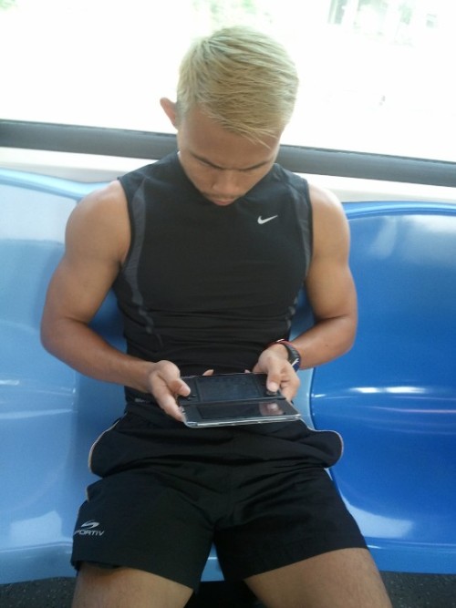 hbst:  Fan submission - Hot guy on MRT 