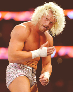 That puffy hair Dolph! XD