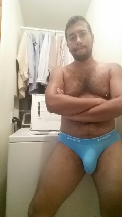 clarksvillecub: Ughhhhh laundry day