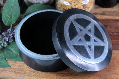 sylverra:Round soapstone silver-inlay pentacle boxes at sylverra Link in source | $5 flat shipping a